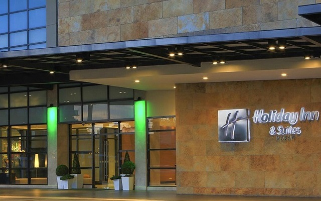 Holiday Inn & Suites Makati