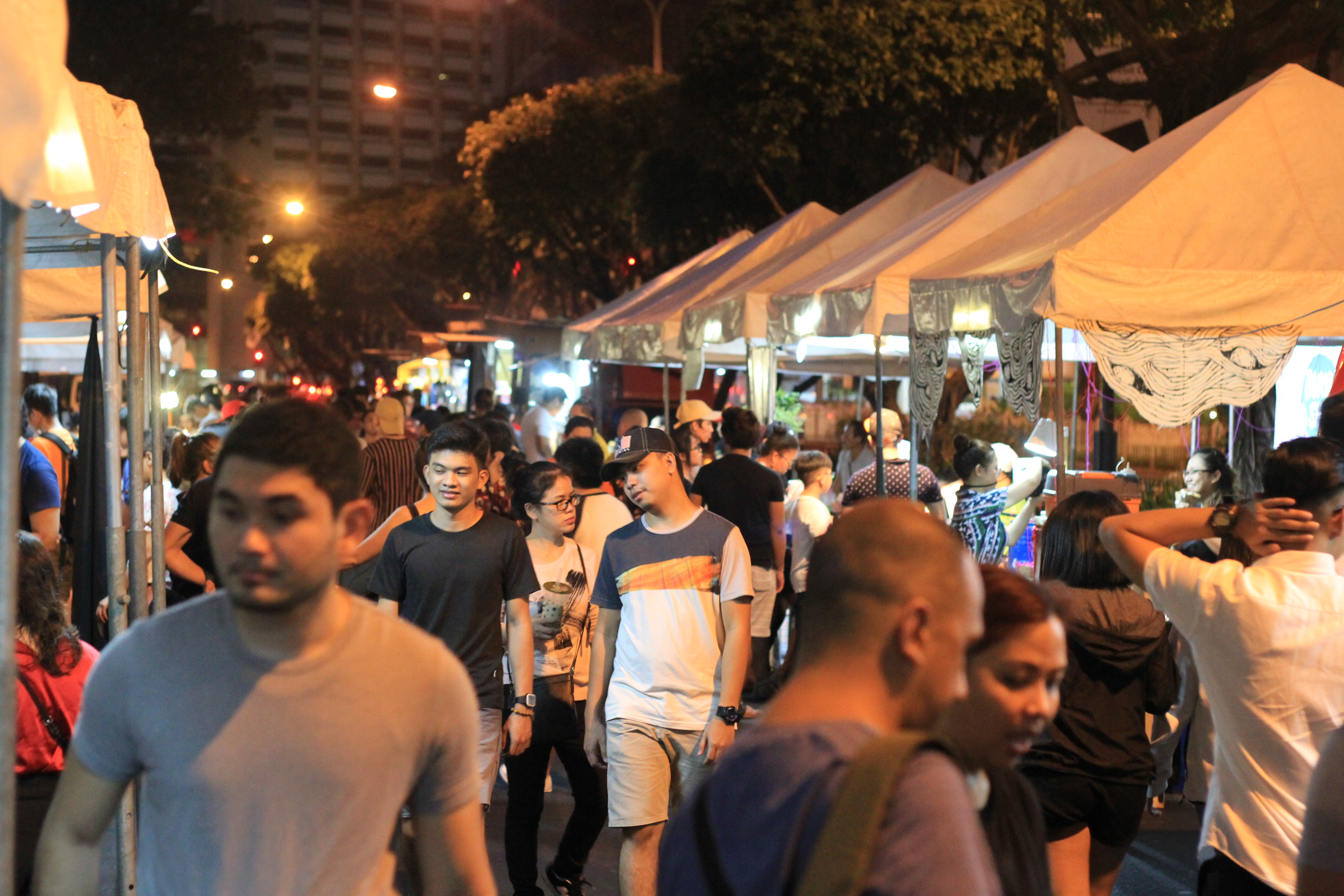 Snapshots From Makati Street Meet: Chillout Music Night